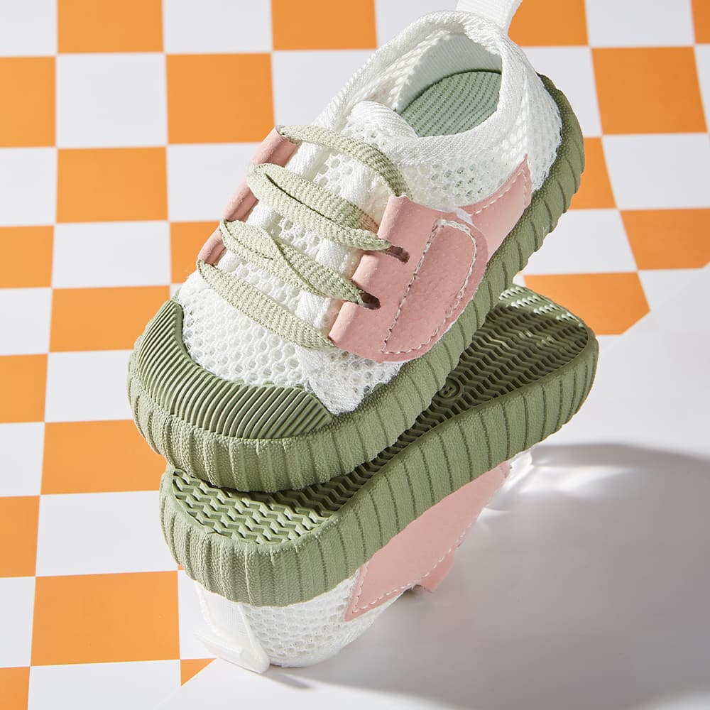 TotTrek Air – barnsneakers från Småsteg