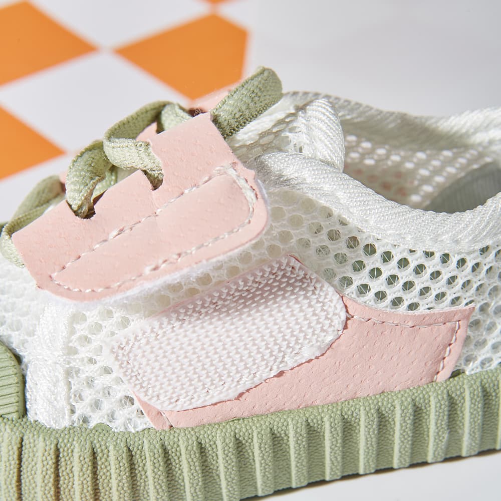 TotTrek Air – barnsneakers från Småsteg
